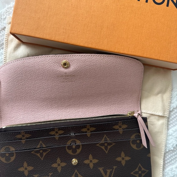 Emilie LV wallet - Picture 4 of 7